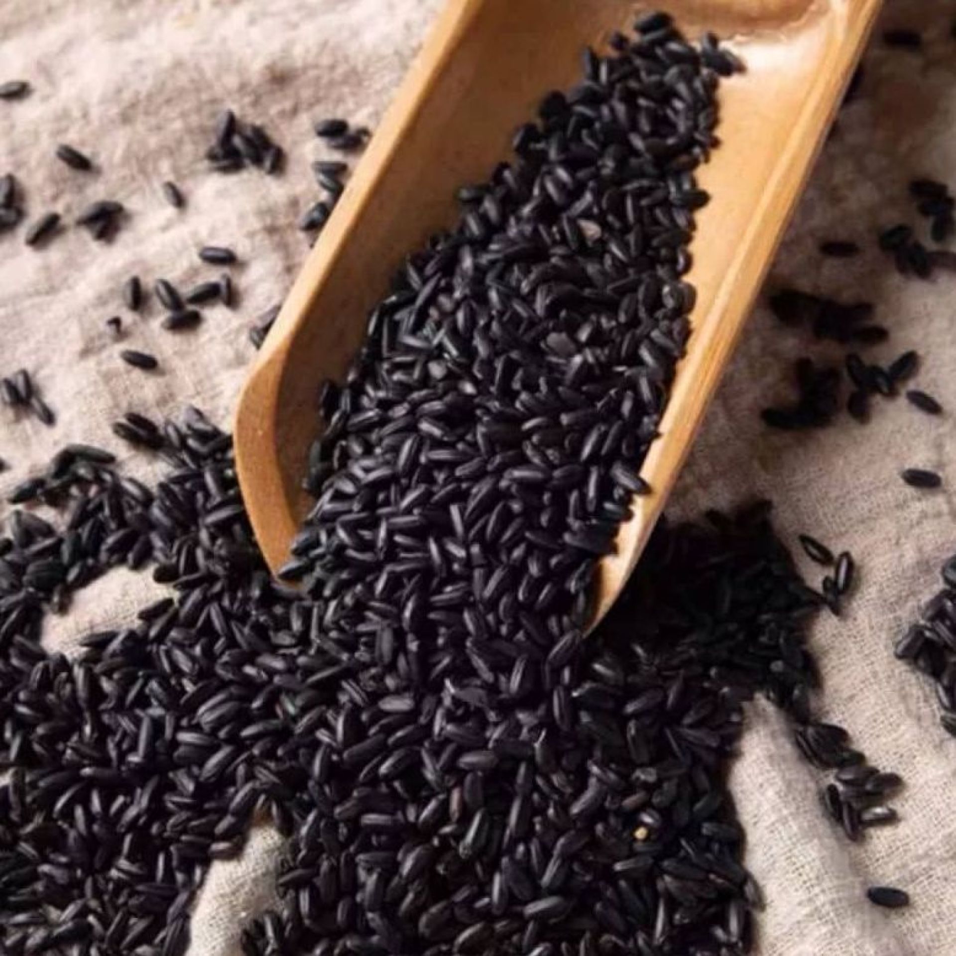 Bario Black Rice
